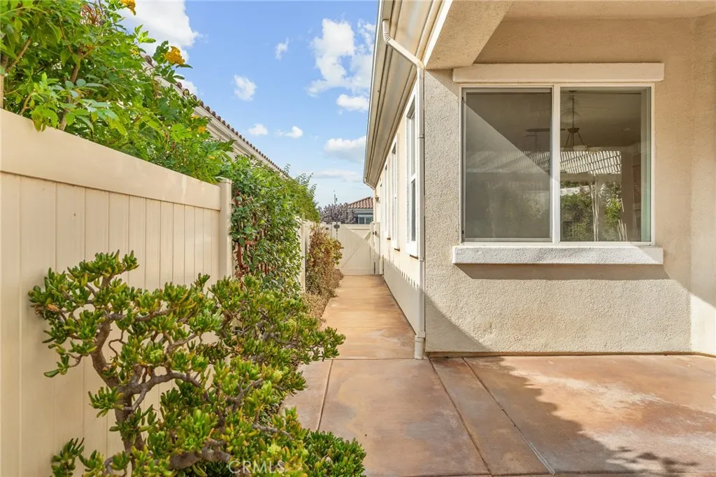 949 Pebble Beach Road, Beaumont, California 92223 home-pic-30